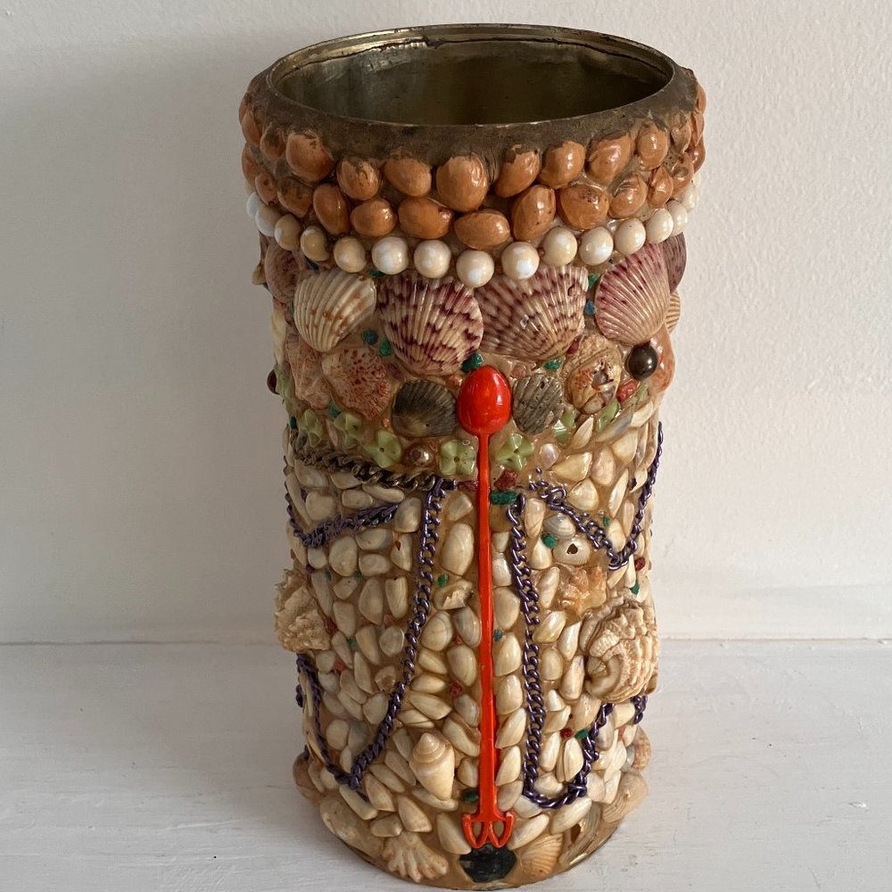 Quirky Tramp Art Vase - Shells, Beads, McDonald's Spoons -1970's - One of a Kind - Picture 9 of 9